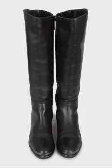 Leather boots with brand logo