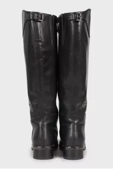 Leather boots with brand logo
