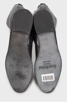 Leather boots with brand logo
