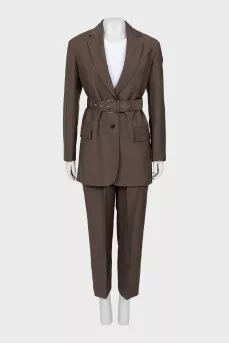 Classic suit with belt