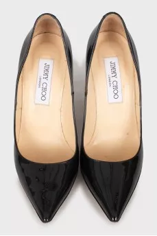 Patent pointed toe pumps