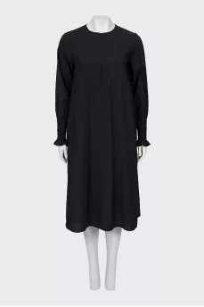 Black dress with zipper in front