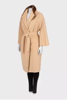 Beige short pile coat