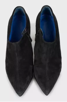 Suede ankle boots with zipper