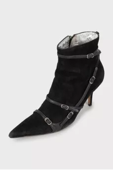 Suede ankle boots with buckles