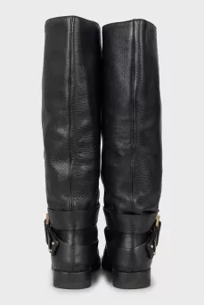 Black leather boots with buckle