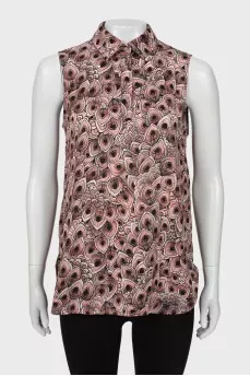 Sleeveless loose-fitting blouse