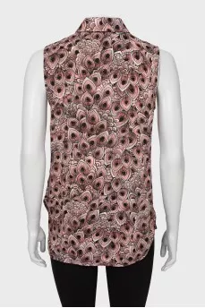 Sleeveless loose-fitting blouse
