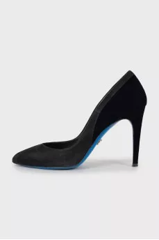 Leather shoes with velor heel