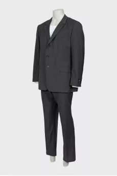 Men's wool suit with stripes and tag