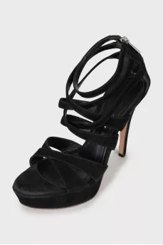 Suede sandals with zipper