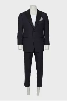 Men's dark blue wool suit