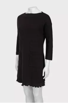 Black dress with pockets