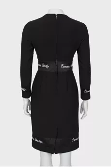Fitted dress with decor