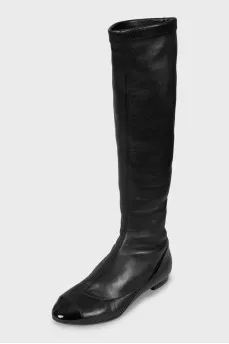 Leather boots with logo on toe