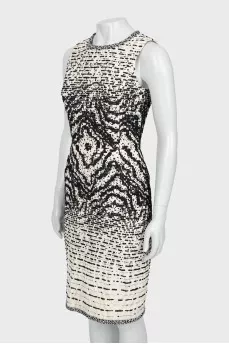 Black and white patterned dress