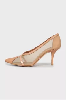 Leather shoes with mesh inserts