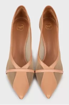 Leather shoes with mesh inserts