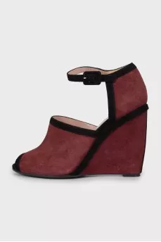 Two-tone wedge sandals