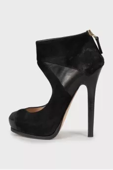 Combined black ankle boots