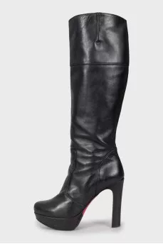 Black high heel boots