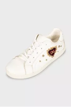 Leather sneakers with patch