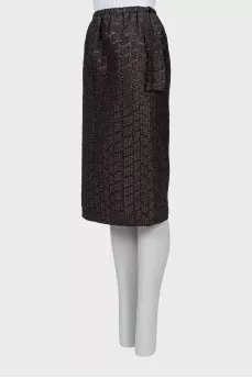 Straight-cut skirt with ribbed pattern