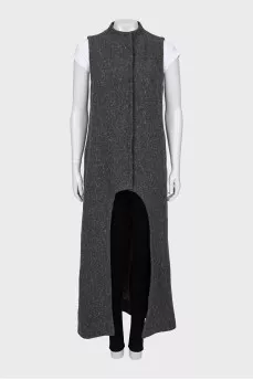 Gray vest extended at the back
