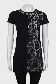 Black T-shirt decorated with rhinestones