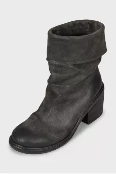 Chunky suede boots