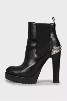 Leather ankle boots with metallic decor