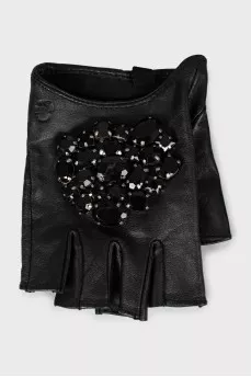 Leather mitts decorated with stones