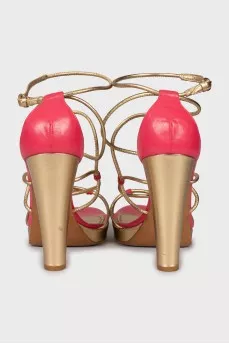 Two-tone leather sandals