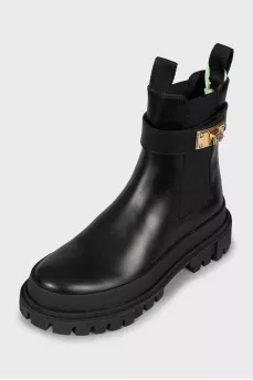 Leather boots with chunky soles