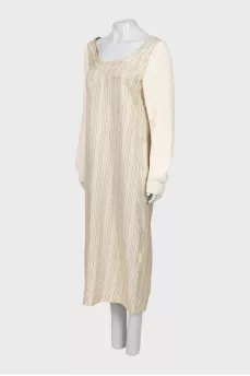 Maxi dress with knitted sleeves
