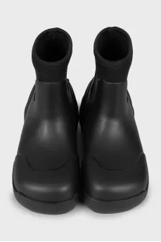 Rubber boots with tag