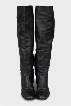 Mid-heel leather boots