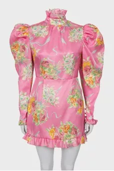 Silk dress with voluminous sleeves