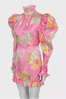 Silk dress with voluminous sleeves