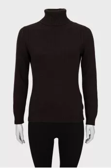 Brown knitted golf