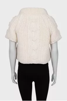 Beige down jacket with short sleeves