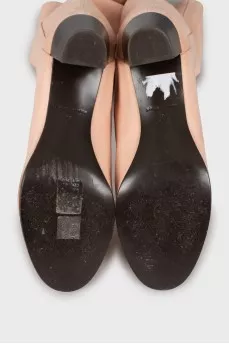 Suede mid-heel boots