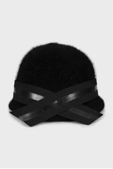 Black brimmed hat