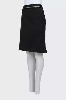 Straight skirt with zipper on the waist