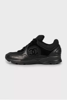 Black leather and suede sneakers