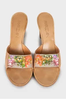 Brown sandals with decor