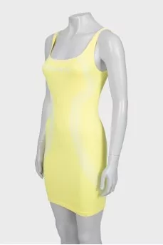 Bodycon yellow sleeveless dress