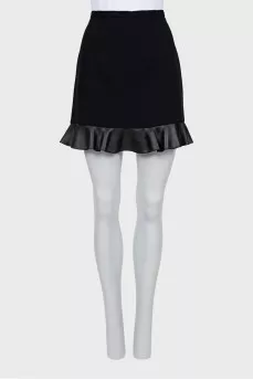 Black mini skirt with ruffled hem