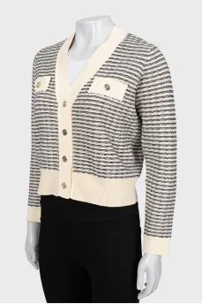 Knitted cardigan with buttons