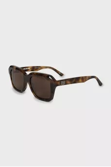 Wayfarer sunglasses in animal print